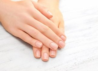 Какие масла помогут поддержать красоту ногтей дома?